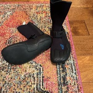 Roxy Syncro 5mm booties